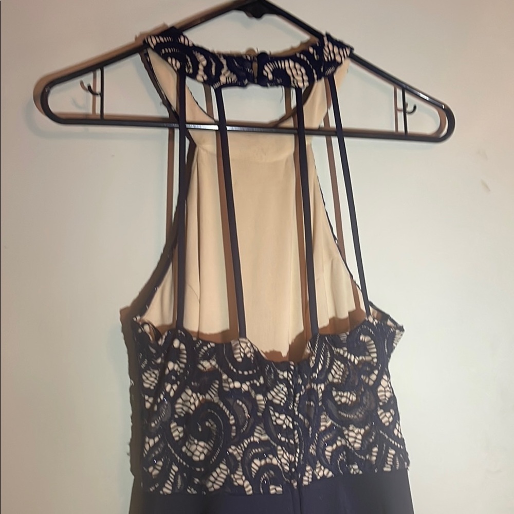 Elegant navy Lace Dress - Picture 3 of 4